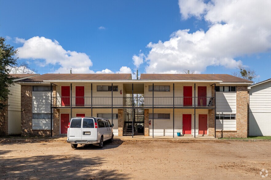 More Photos Of 2219 Dauphin Island Pky, Mobile Apartments For Sale