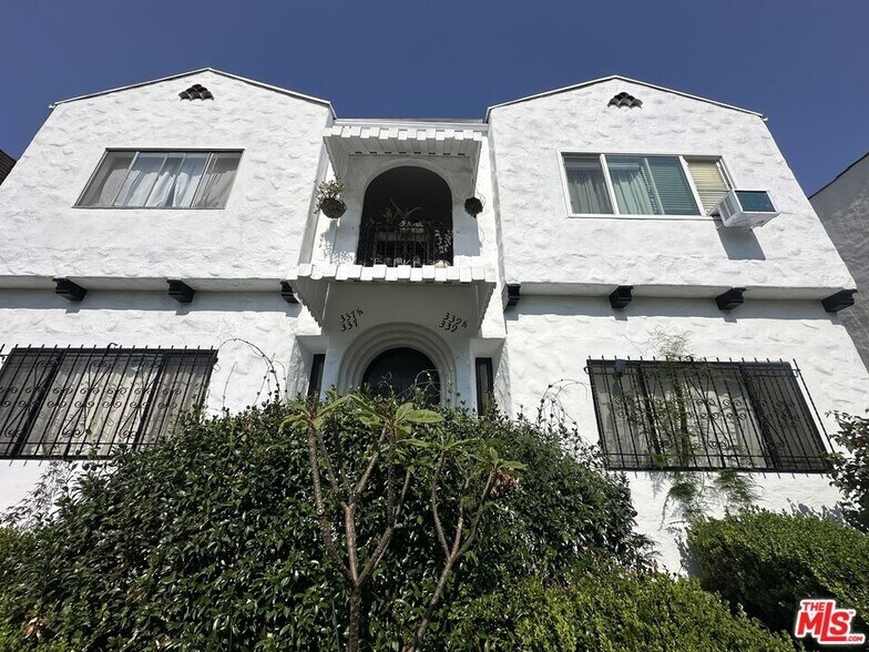 More Photos Of 337 N Spaulding Ave, Los Angeles Apartments For Sale