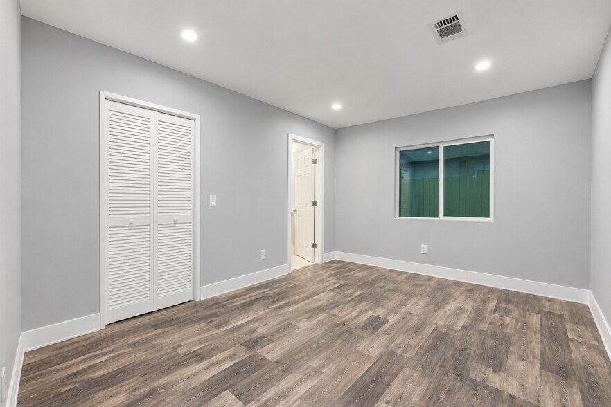 More Photos Of 8220 Encino Ave, Northridge Land For Sale