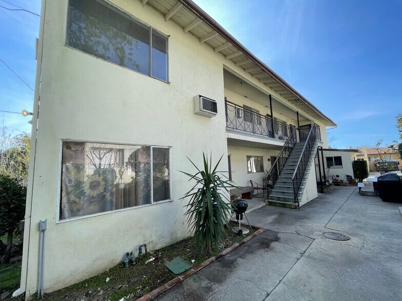 More Photos Of 10039-10043 Haines Canyon Ave, Tujunga Apartments For Sale