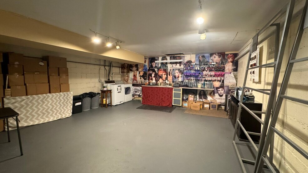 More Photos Of 217 S Kalamazoo Mall, Kalamazoo General Retail For Sale