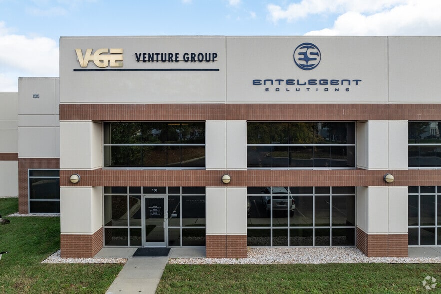 More Photos Of 2520 Whitehall Park Dr, Charlotte Light Manufacturing For Lease