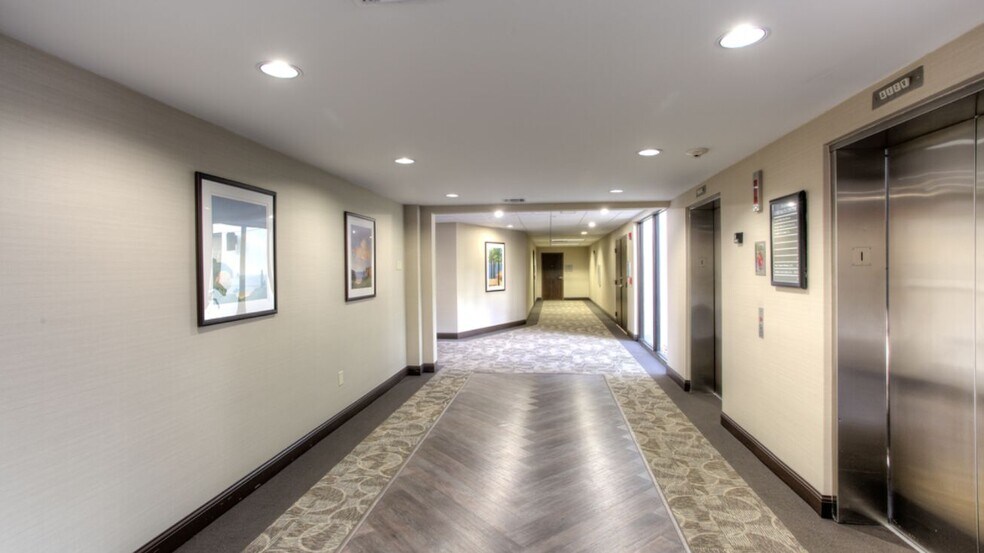 More Photos Of 14645 NW 77th Ave, Miami Lakes Office For Lease