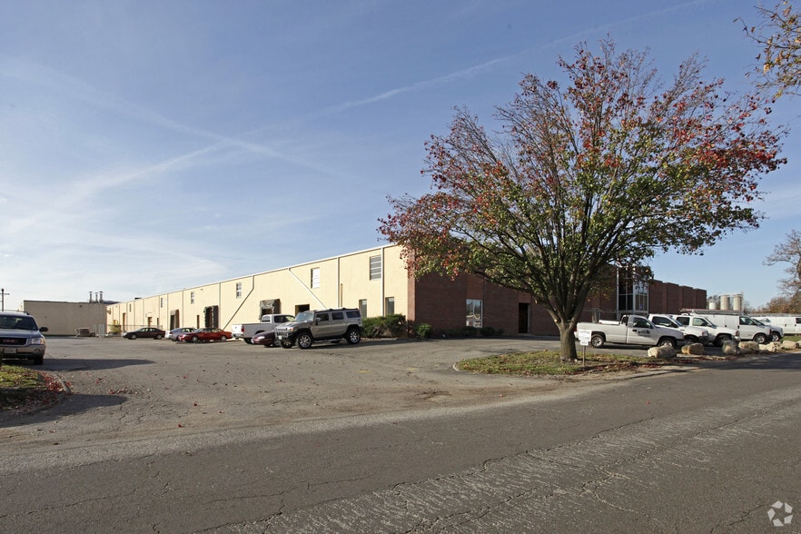 Primary Photo Of 3545 Scarlet Oak Blvd, Kirkwood Warehouse For Sale