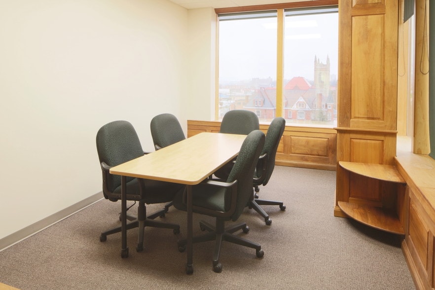 More Photos Of 1000 Fifth Ave, Huntington Medical For Lease