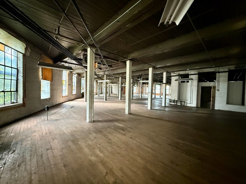 More Photos Of 110 Winter St, Holyoke Manufacturing For Lease