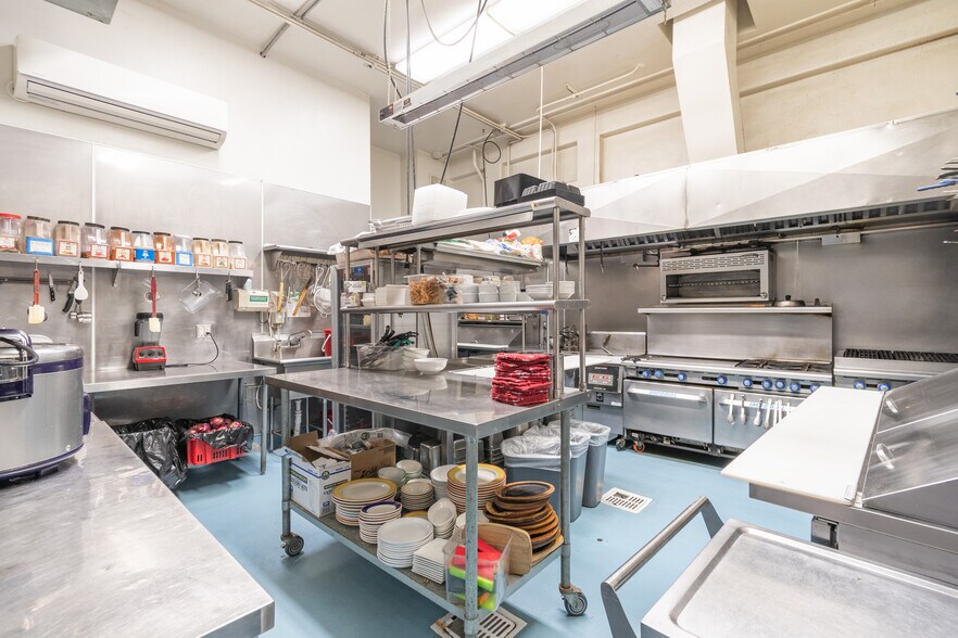 More Photos Of 2927 Spring St, Paso Robles Restaurant For Sale