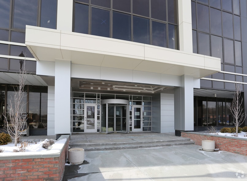 More Photos Of 4 Tower Pl, Albany Office For Lease