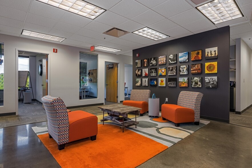 More Photos Of 55 Corporate Dr, Trumbull Office For Lease