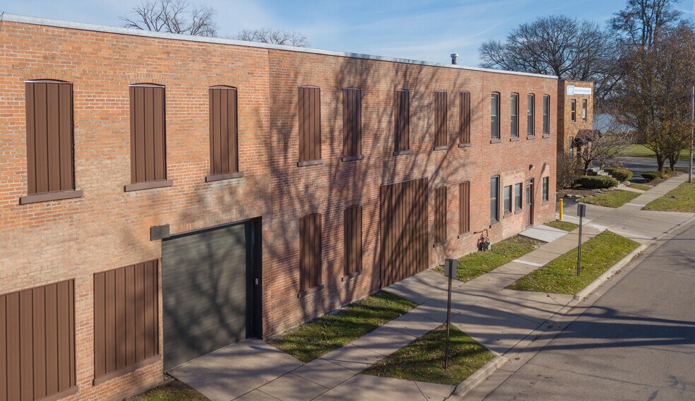 More Photos Of 425 E Front St, Monroe Manufacturing For Lease