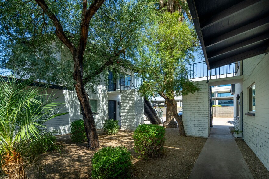 More Photos Of 1934 E Fairmount Ave, Phoenix Apartments For Sale