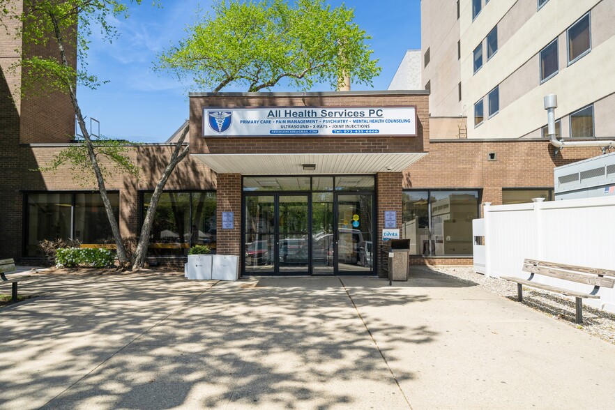 More Photos Of 680 Broadway, Paterson Hospital For Sale