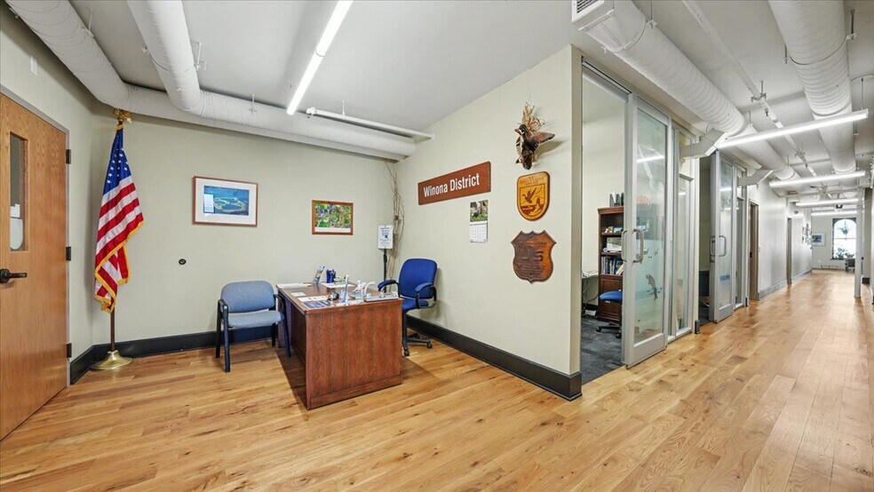 More Photos Of 102 Walnut St, Winona Office Residential For Sale