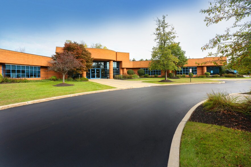 More Photos Of 61 John Muir Dr, Buffalo Unknown For Lease