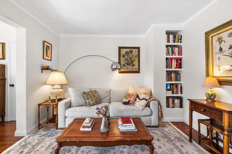 More Photos Of 3055 Future St, Los Angeles Apartments For Sale