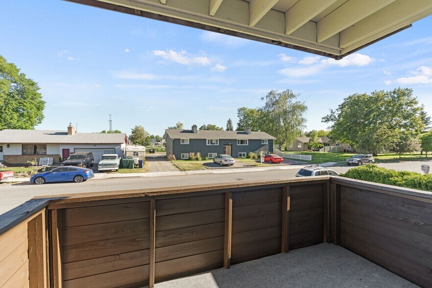 More Photos Of 107 E Hattie Ave, Coeur d'Alene Multifamily For Sale