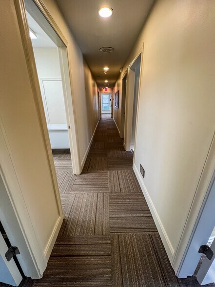 More Photos Of 105 Beau Chene Blvd, Mandeville Office For Lease