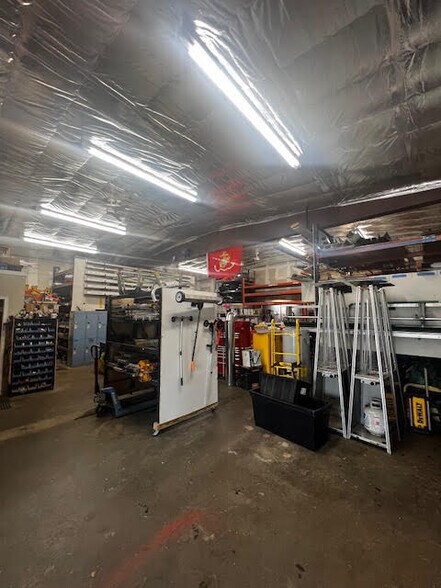 More Photos Of 520-522 Monroe Ave, Rochester Storefront Retail Residential For Lease