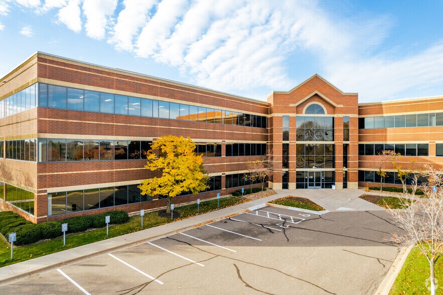 Primary Photo Of 1270 Northland Dr, Mendota Heights Medical For Lease