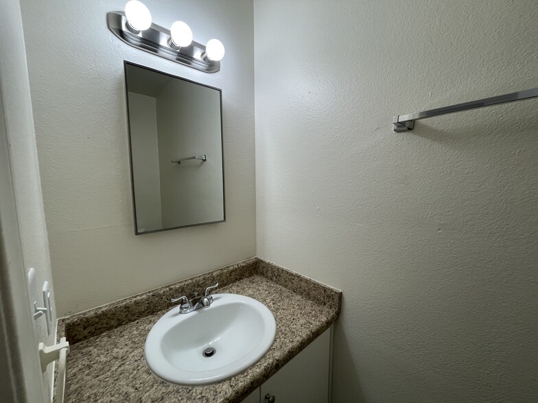 More Photos Of 5801 W Washington Ave, Las Vegas Apartments For Sale