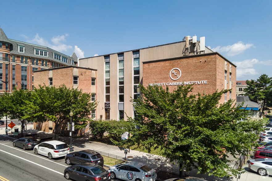 Primary Photo Of 700 Monroe St NE, Washington Office Residential For Sale