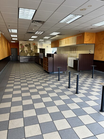More Photos Of 1110-1122 Baltimore Pike, Glen Mills Freestanding For Lease
