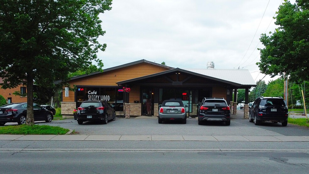 Primary Photo Of 315 Ch Ozias-Leduc, Otterburn Park Storefront Retail Office For Lease