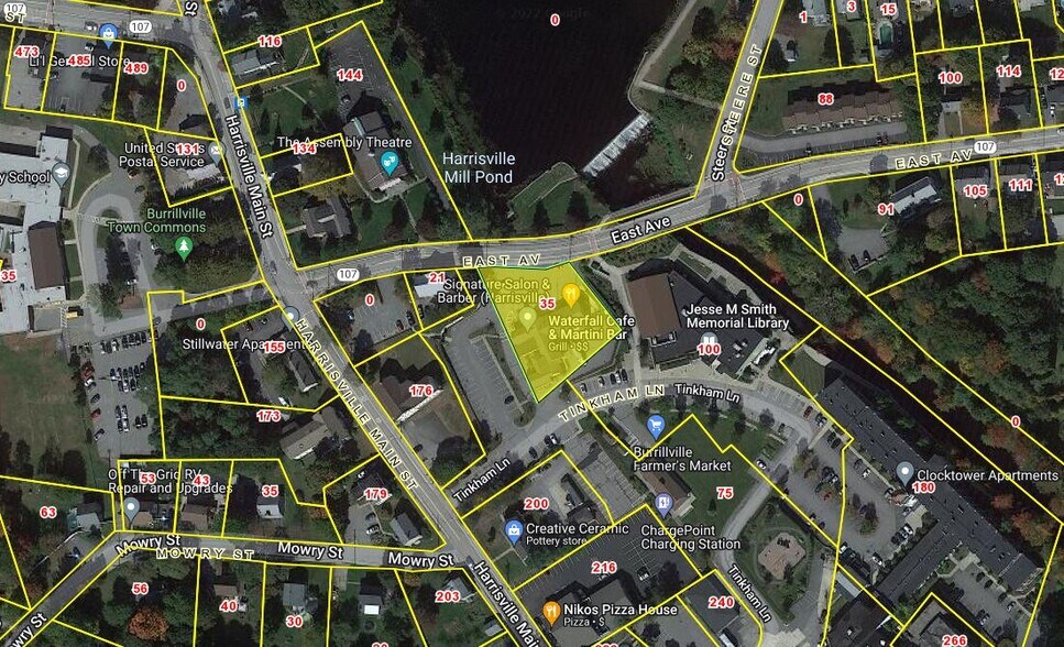 More Photos Of 35 East Ave, Burrillville Freestanding For Lease