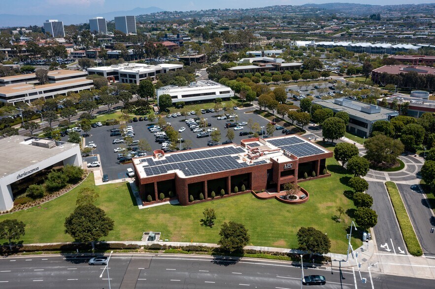 More Photos Of 17 Corporate Plaza Dr, Newport Beach Office For Lease