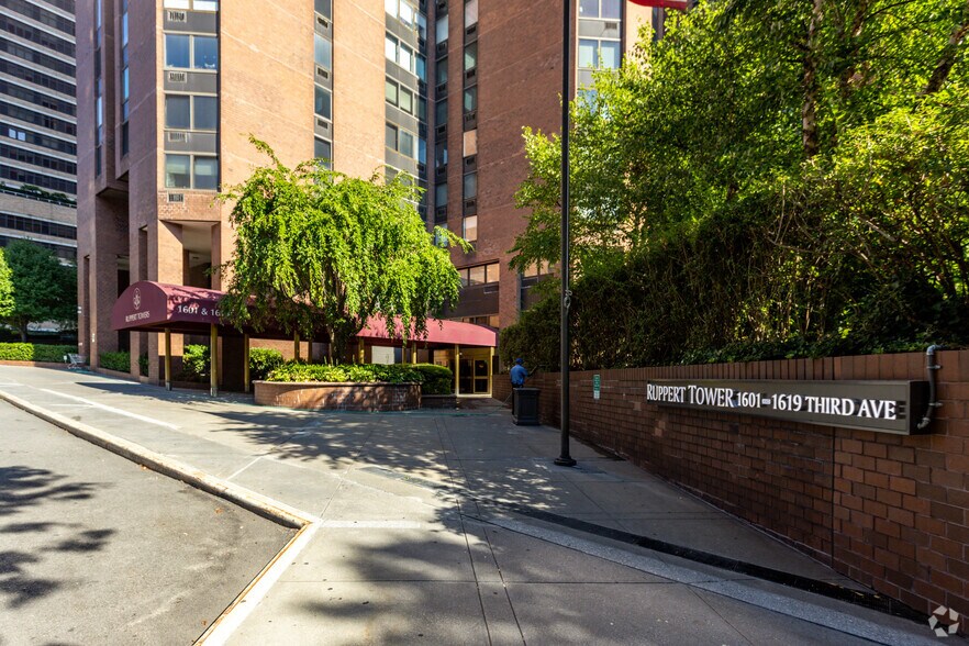 More Photos Of 1601-1641 3rd Ave, New York Apartments For Lease