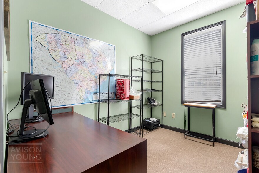 More Photos Of 634 Fairview Rd, Simpsonville Medical For Lease