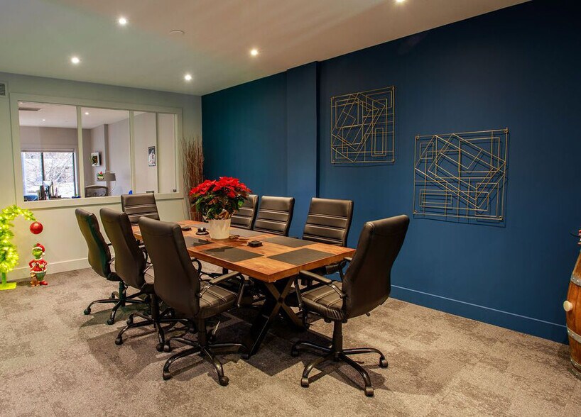 More Photos Of 1455 Ellis St, Kelowna Office Residential For Sale