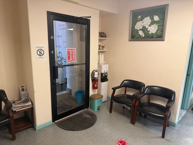 More Photos Of 37-31 149th St, Flushing Apartments For Sale