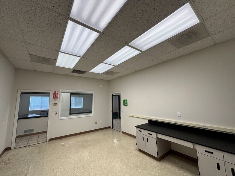 More Photos Of 2415 Ponderosa Dr, Lawrence Warehouse For Lease