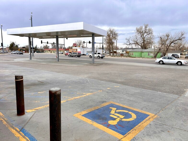 More Photos Of 4603 W Yellowstone Hwy, Mills General Retail For Sale
