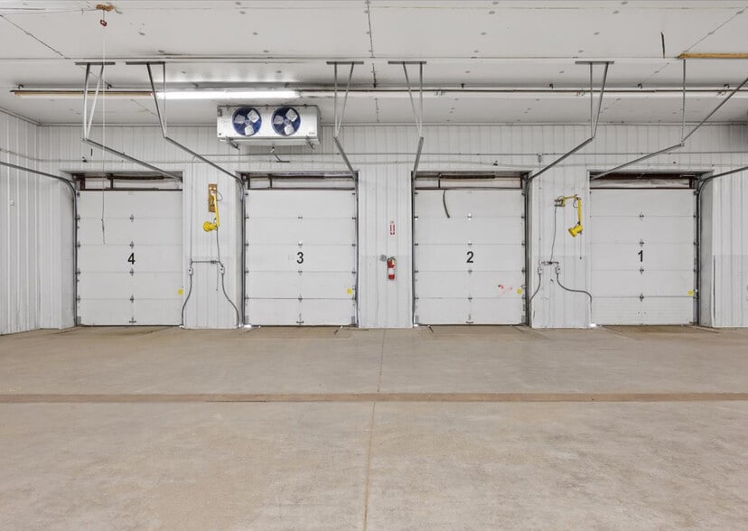 More Photos Of 26609 Newbanks Rd, Abingdon Refrigeration Cold Storage For Sale