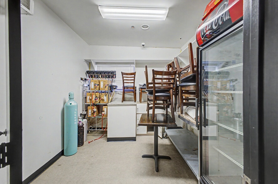 More Photos Of 2827 E Bell Rd, Phoenix Restaurant For Sale
