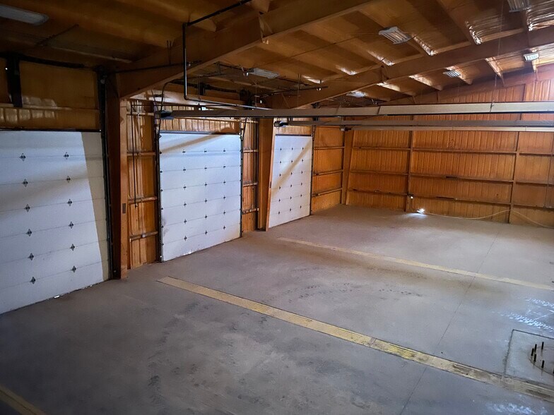 More Photos Of 2006 Oil Mill Rd, Pecos Industrial For Lease