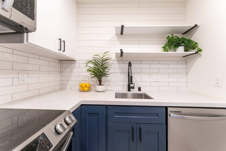 More Photos Of 803 Maryann Dr, Santa Clara Apartments For Sale