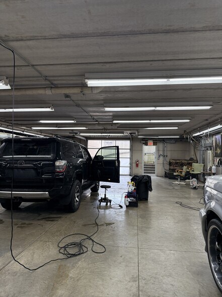 More Photos Of 1215 N Rand Rd, Des Plaines Carwash For Sale