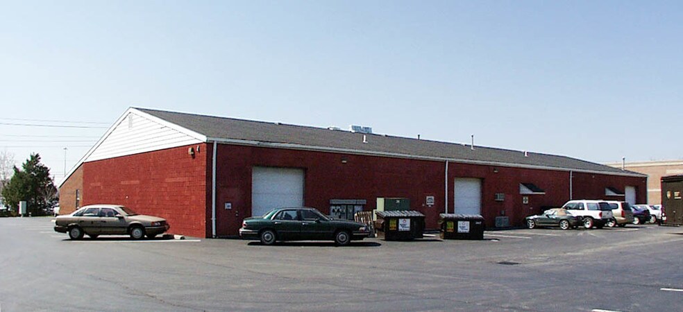 More Photos Of 1879-1899 E Aurora Rd, Twinsburg Light Manufacturing For Lease