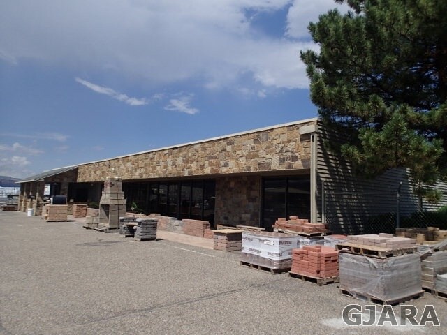 More Photos Of 711 S 15th St, Grand Junction Storefront For Sale