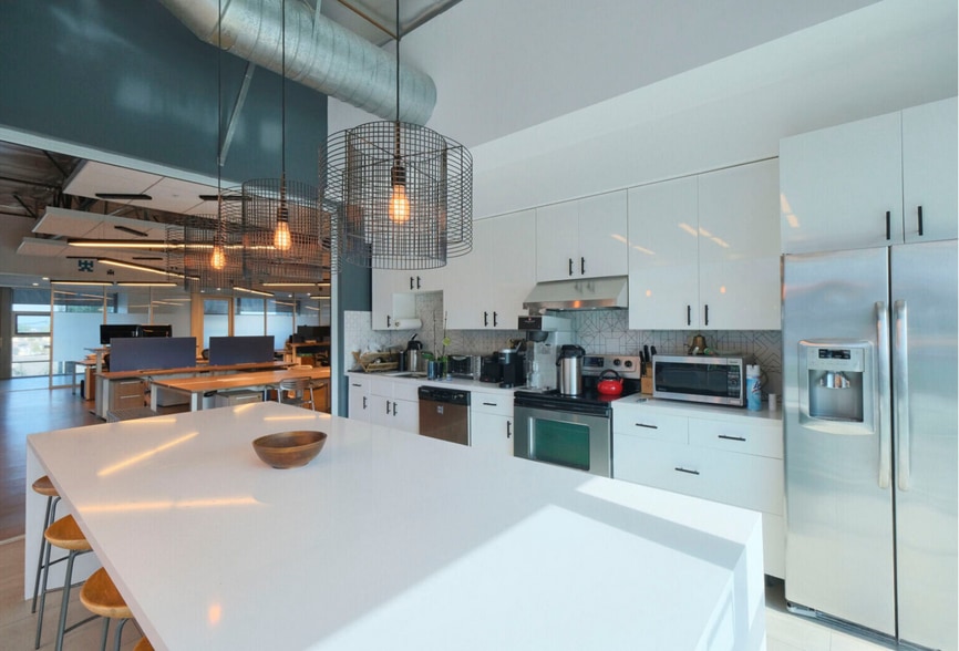 More Photos Of 855 Douglas St, El Segundo Loft Creative Space For Lease