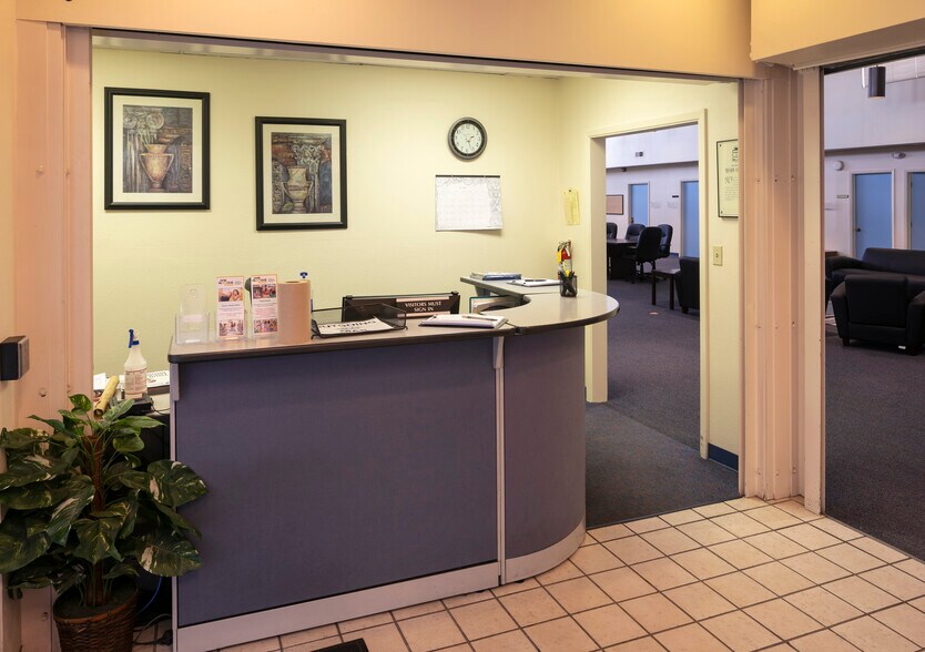 More Photos Of 1820 Randolph Rd SE, Albuquerque Office For Sale