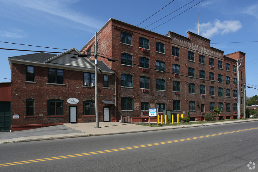 Primary Photo Of 617 Hiawatha Blvd E, Syracuse Apartments For Lease