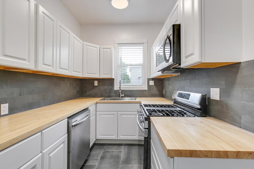 More Photos Of 1579 Franklin St, Denver Apartments For Sale