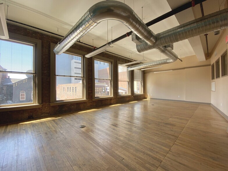 More Photos Of 686 Main St, Buffalo Loft Creative Space For Lease
