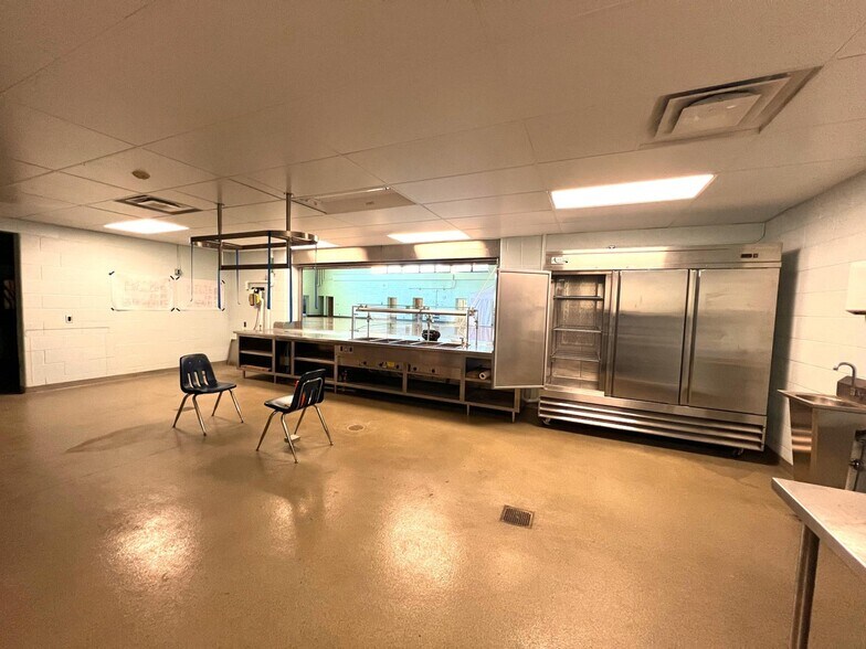 More Photos Of 610 Cuyler St, Cheboygan Lodge Meeting Hall For Lease