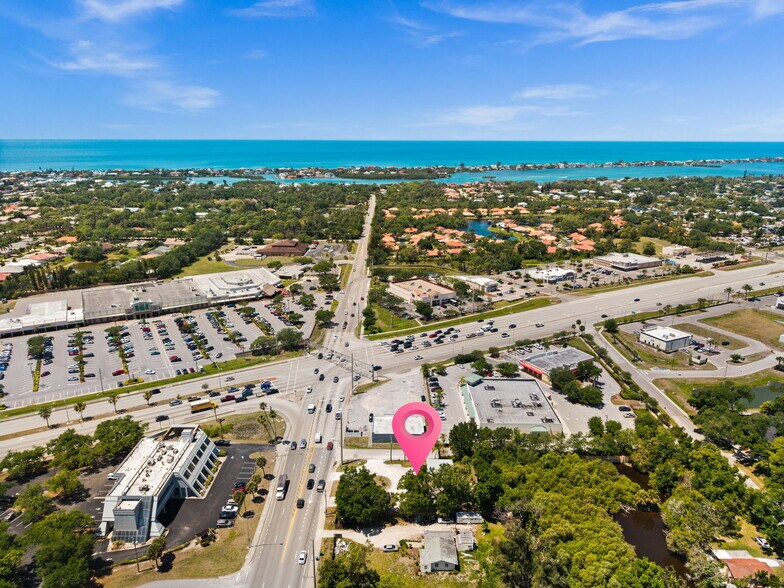 Primary Photo Of 109 Laurel Rd, Nokomis Office For Sale