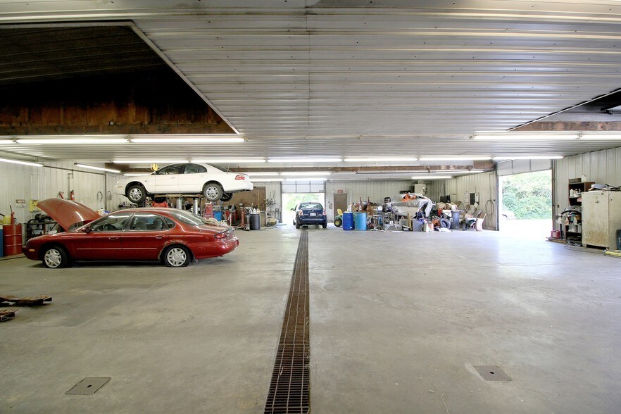 More Photos Of 13571 Lincoln Rd, Morrison Auto Dealership For Sale